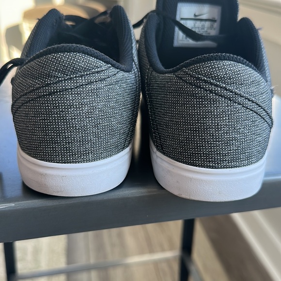 Nike SB Shoes - Picture 4 of 6